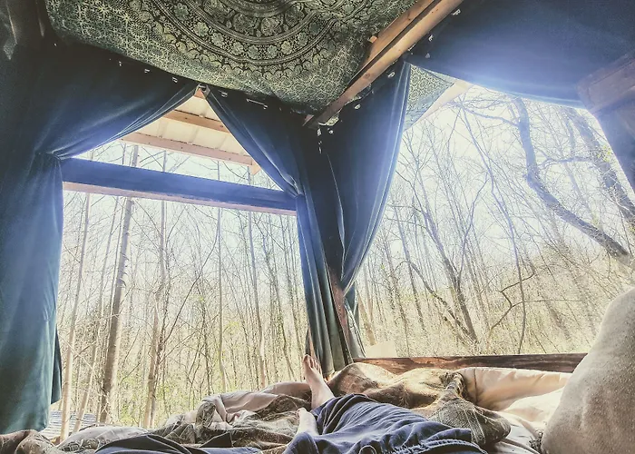 Lost River Hostel